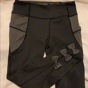Jadelynn Brook Bow Fit Leggings XS